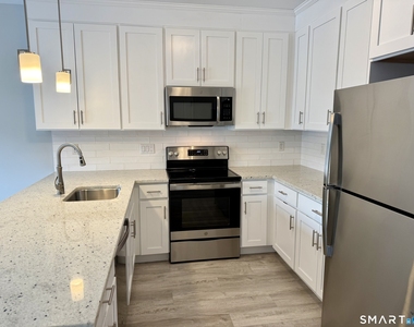502 Howe Avenue - Photo Thumbnail 9