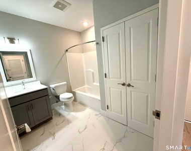 502 Howe Avenue - Photo Thumbnail 3