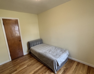 691 Second Avenue - Photo Thumbnail 6