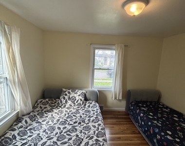 691 Second Avenue - Photo Thumbnail 9
