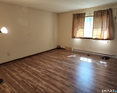 71 Bentwood Drive - Photo Thumbnail 6