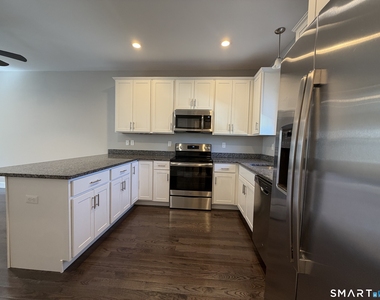 39 Eden Avenue - Photo Thumbnail 3