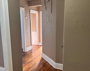 40 Sanford Place - Photo Thumbnail 5