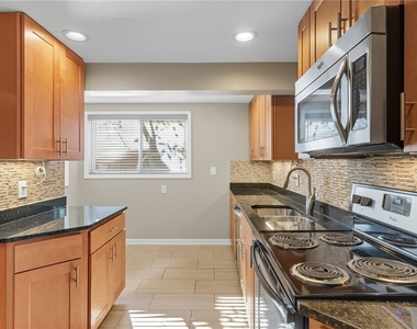 149 Anita Ave - Photo Thumbnail 4