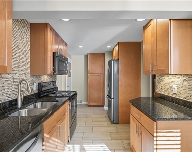 149 Anita Ave - Photo Thumbnail 3