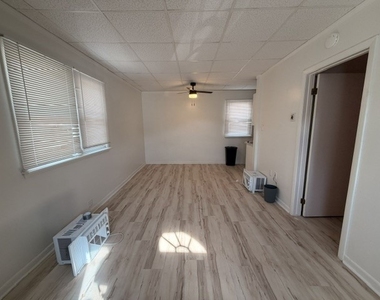 3700 49th Street - Photo Thumbnail 1