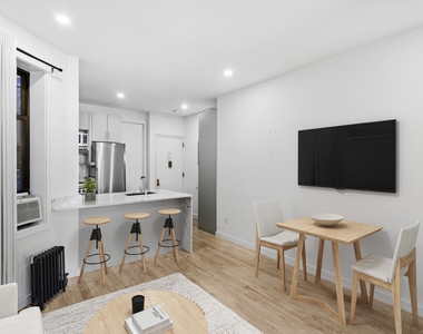 212 Lafayette Street - Photo Thumbnail 2