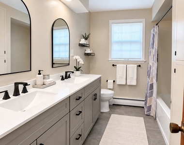 240 Ridgefield Road - Photo Thumbnail 10