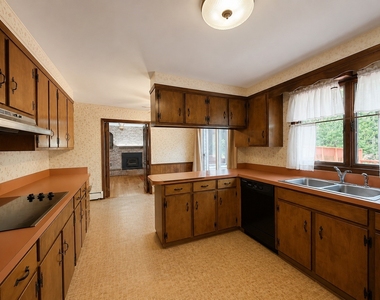 240 Ridgefield Road - Photo Thumbnail 14