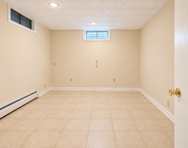 240 Ridgefield Road - Photo Thumbnail 28