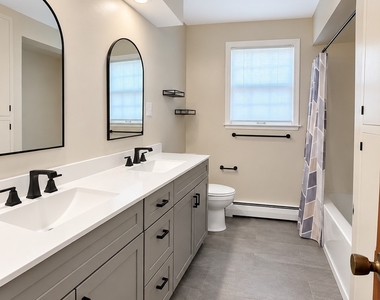 240 Ridgefield Road - Photo Thumbnail 11