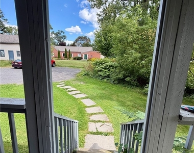 722 Oswego Street - Photo Thumbnail 7
