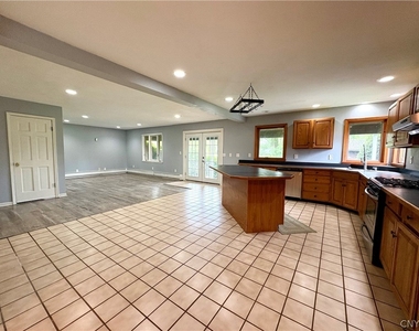 3582 Koenig Point Drive - Photo Thumbnail 9