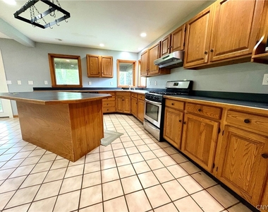 3582 Koenig Point Drive - Photo Thumbnail 7