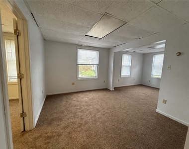 138 Wall Street - Photo Thumbnail 5