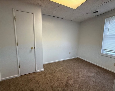 138 Wall Street - Photo Thumbnail 9