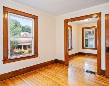 364 Rosewood Terrace - Photo Thumbnail 29