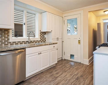 364 Rosewood Terrace - Photo Thumbnail 14