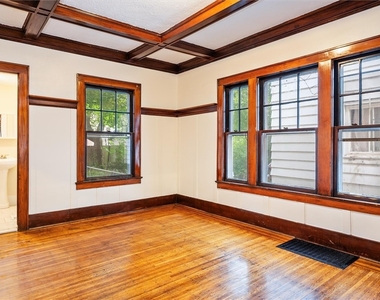 364 Rosewood Terrace - Photo Thumbnail 13