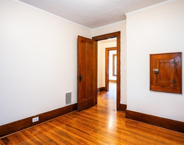 364 Rosewood Terrace - Photo Thumbnail 35