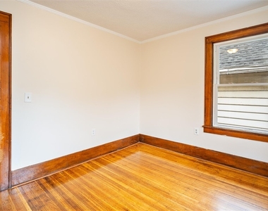 364 Rosewood Terrace - Photo Thumbnail 31