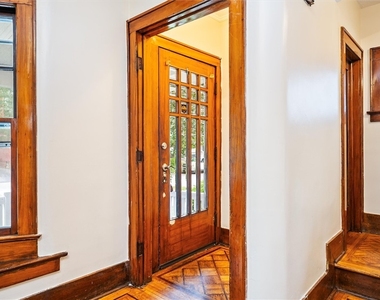 364 Rosewood Terrace - Photo Thumbnail 4