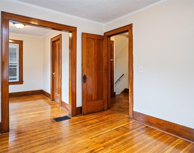 364 Rosewood Terrace - Photo Thumbnail 30