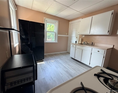 18 Portland Street - Photo Thumbnail 8