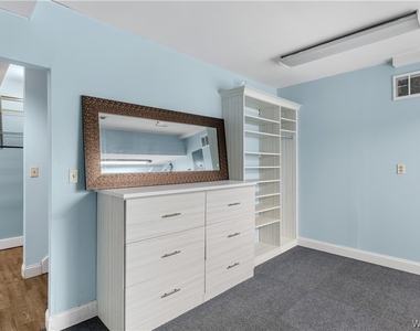 353 Lakefront Boulevard - Photo Thumbnail 19