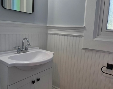13068 Main St- Rear Unit - Photo Thumbnail 21