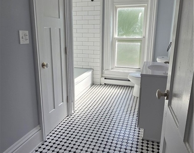 13068 Main St- Rear Unit - Photo Thumbnail 31