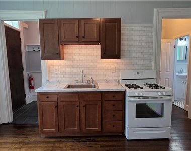 13068 Main St- Rear Unit - Photo Thumbnail 11