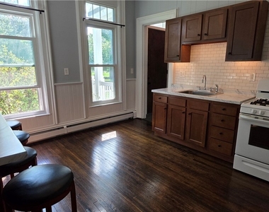 13068 Main St- Rear Unit - Photo Thumbnail 10