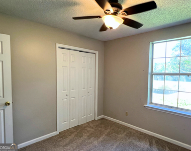 410 Admirals Walk Drive - Photo Thumbnail 7