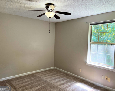 410 Admirals Walk Drive - Photo Thumbnail 10