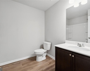 1329 Rosemary Lane - Photo Thumbnail 6
