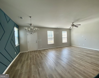 1329 Rosemary Lane - Photo Thumbnail 1