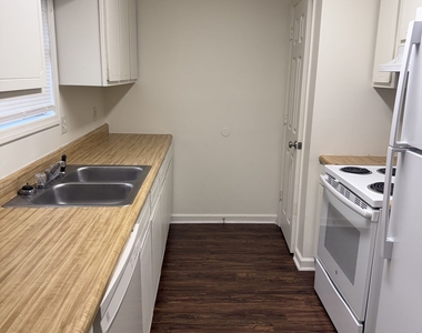 510 Cypress Drive - Photo Thumbnail 2