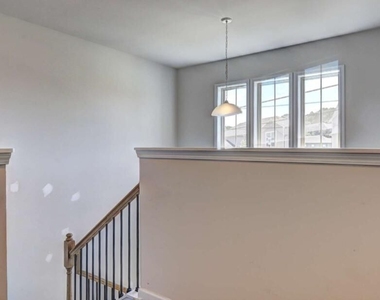 188 Blue Iris Court - Photo Thumbnail 8