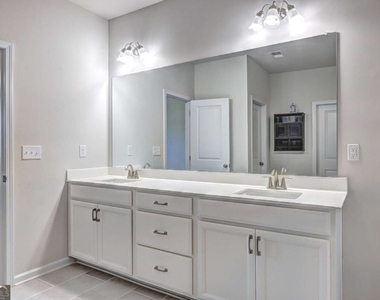 188 Blue Iris Court - Photo Thumbnail 21