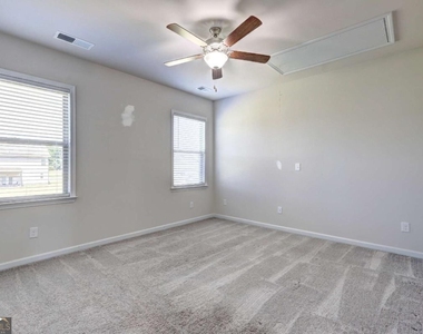 188 Blue Iris Court - Photo Thumbnail 28
