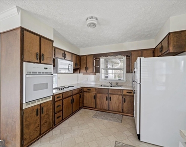 2005 Wilkie Road - Photo Thumbnail 7