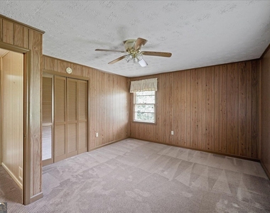 2005 Wilkie Road - Photo Thumbnail 12