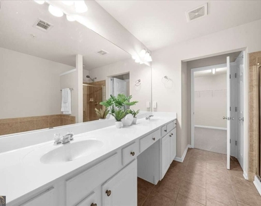 1462 Bellsmith Drive - Photo Thumbnail 17