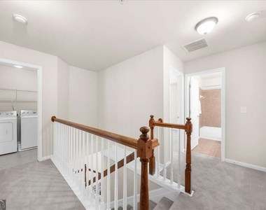 1462 Bellsmith Drive - Photo Thumbnail 14