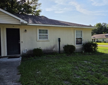 403 S Ashley Street - Photo Thumbnail 3