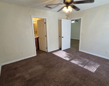 403 S Ashley Street - Photo Thumbnail 19