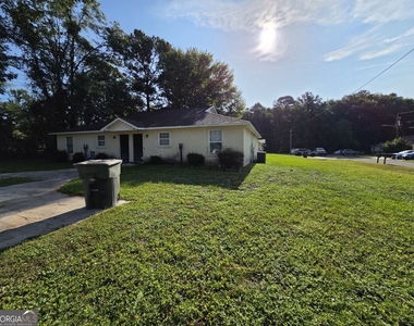 403 S Ashley Street - Photo Thumbnail 4