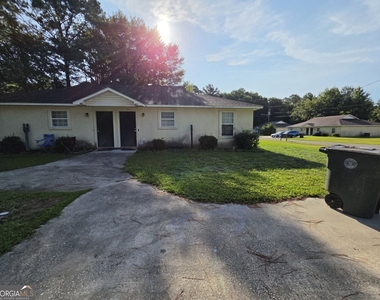 403 S Ashley Street - Photo Thumbnail 5