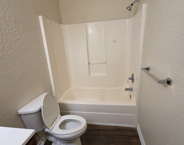 403 S Ashley Street - Photo Thumbnail 29